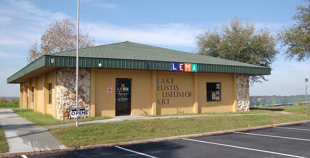 Exterior of Lake County Museum of Art