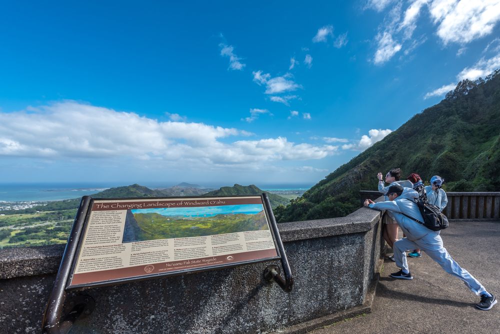 History board at Nuuanu Pali Lookout
