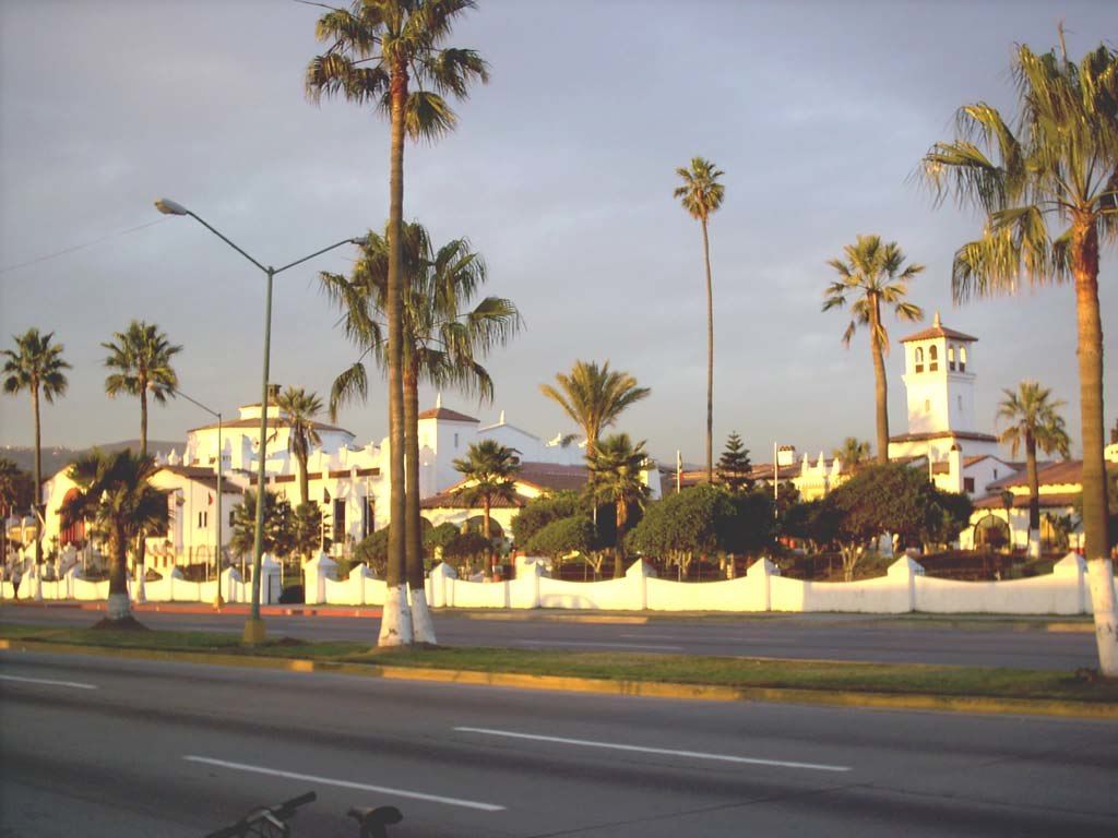 Exterior of Hotel Riviera del Pacifico
