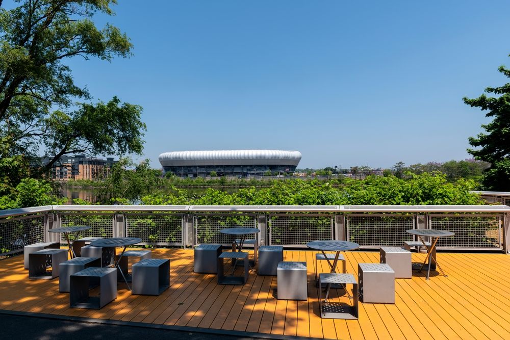 Tables and chairs at Riverfront Park