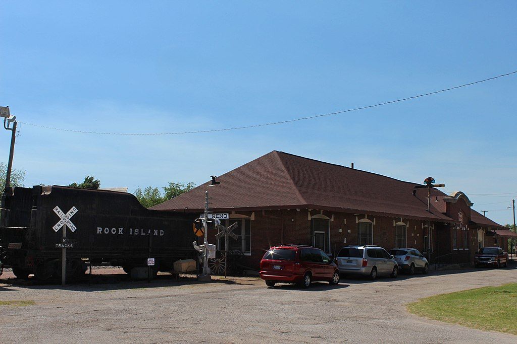 Exterior of the Canadian County Historical Museum