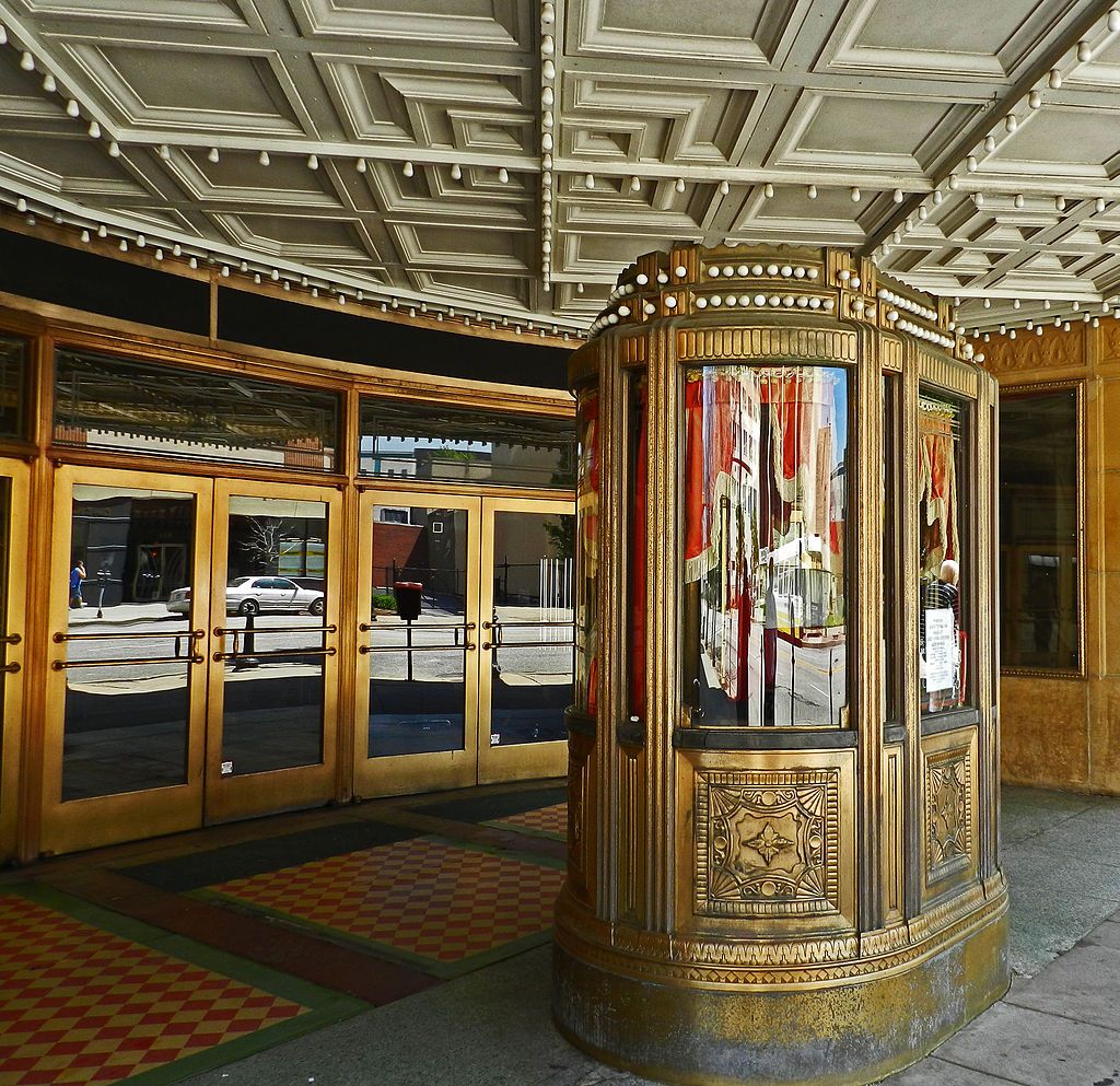Entrance doors of Warner Theatre