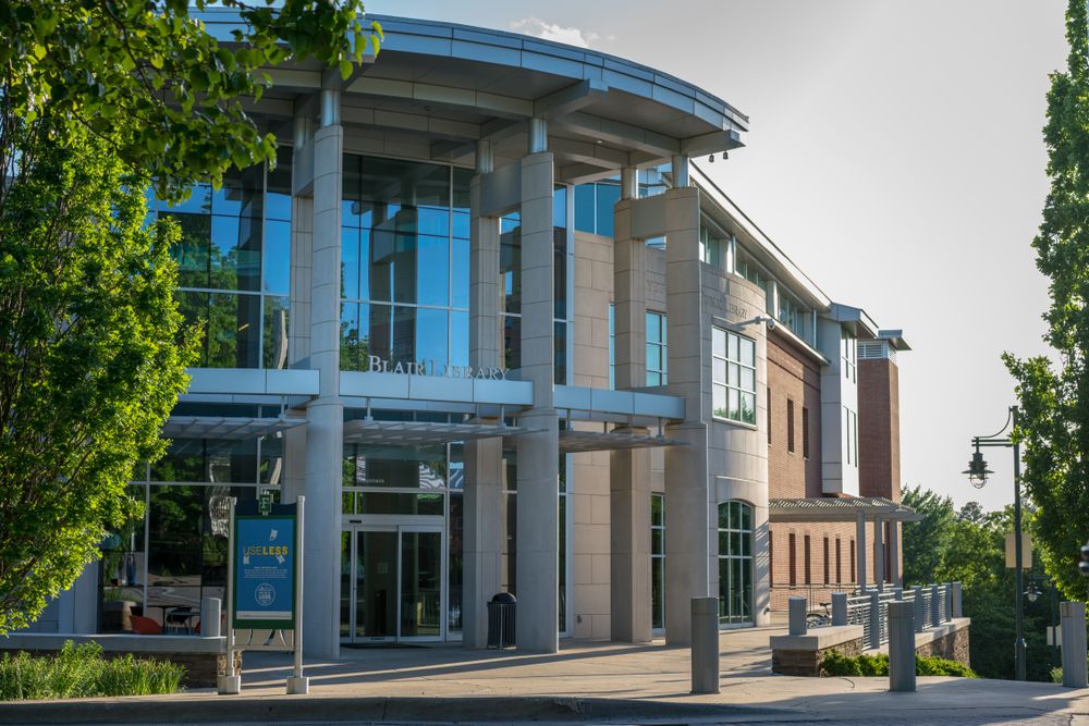 Exterior of Fayetteville Public Library
