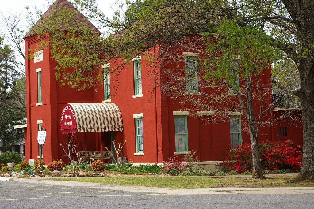 Exterior of the Faulkner County Museum