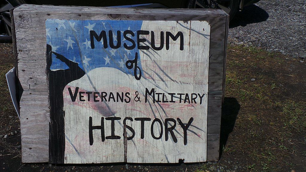 Signage of the Museum of Veterans and Military History