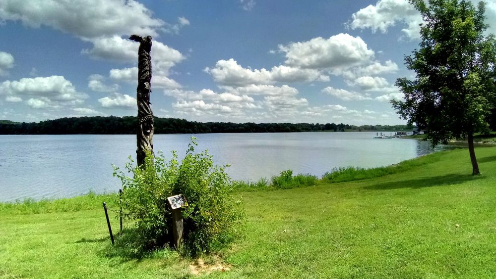 Daytime view of Freeman Lake Park