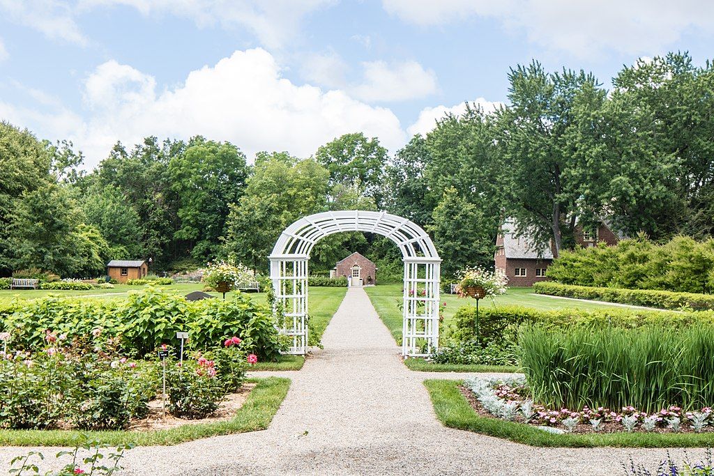 Beautiful garden of Applewood Estate