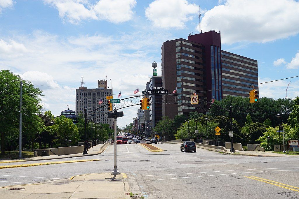 The road of Saginaw Street
