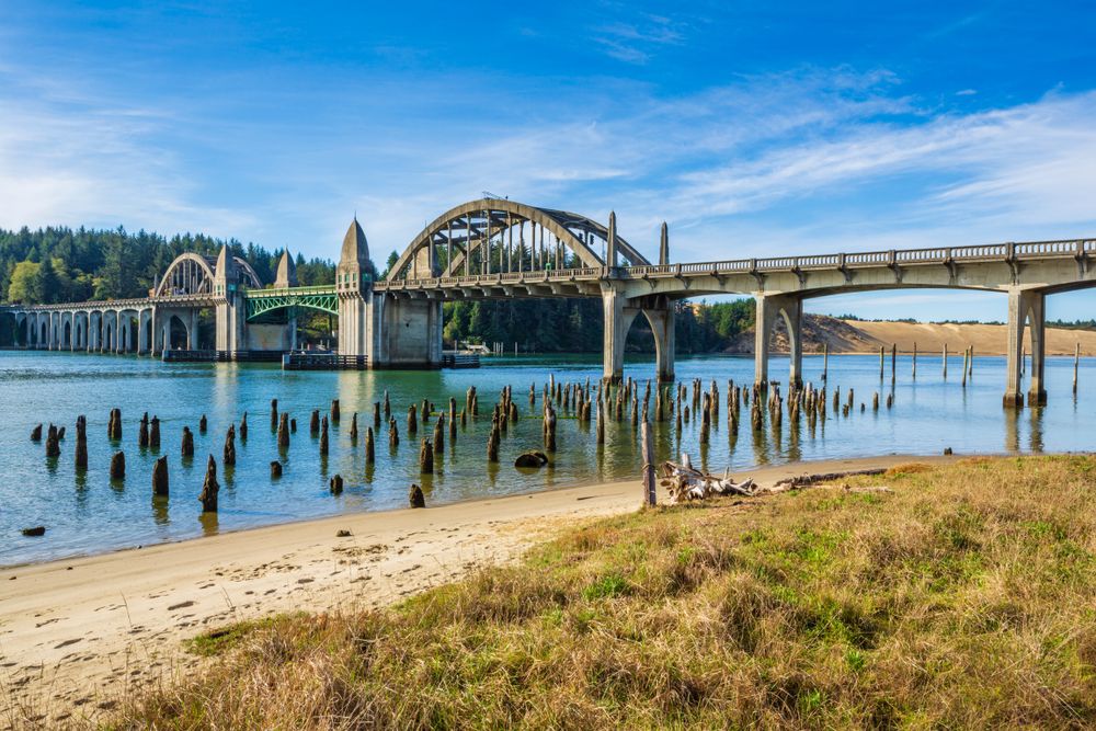 Side view of the Siuslaw River Bridge