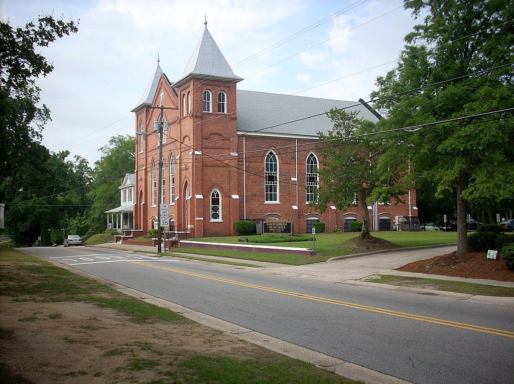 Exterior of Evans Metropolitan AME Zion Church