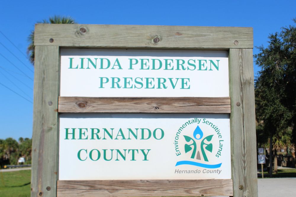 Sign in Linda Pederson Park