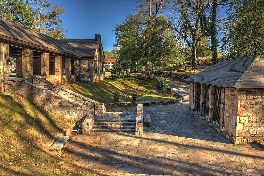 Stone pavillon and house in Indian Springs State Park