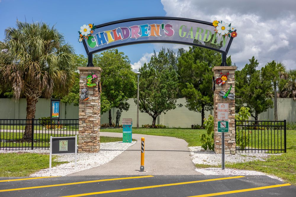 Children's garden area at Lakes Regional Park