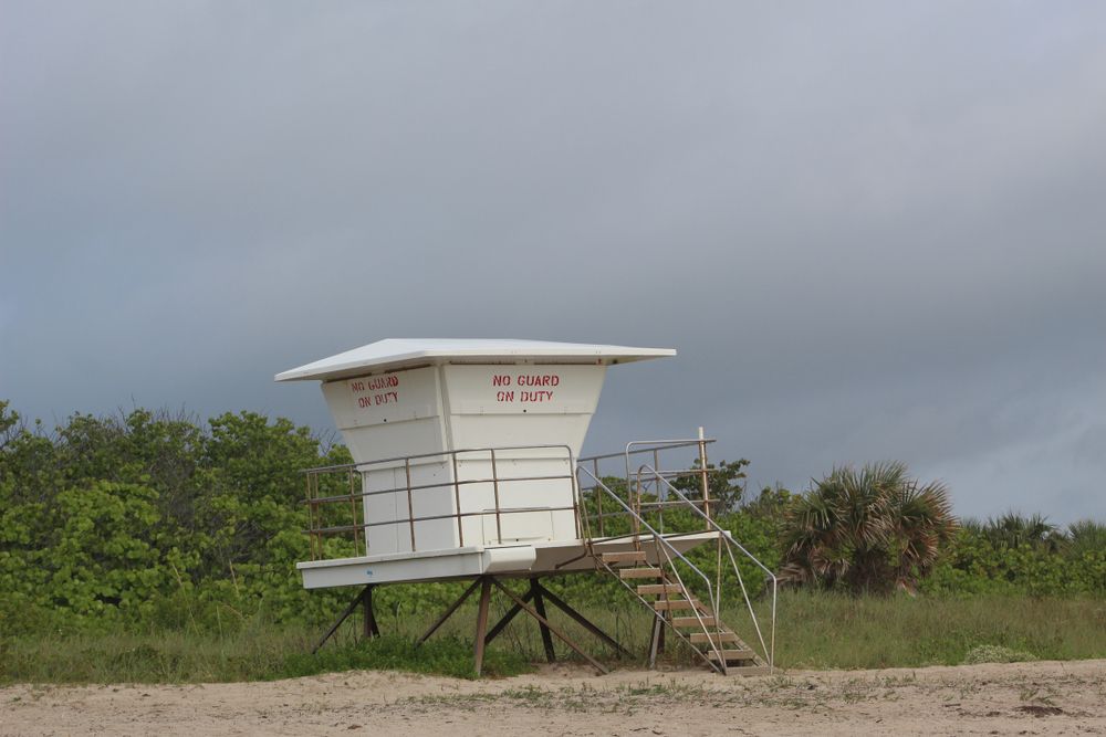 Lifeguard station at Pepper Park Beach