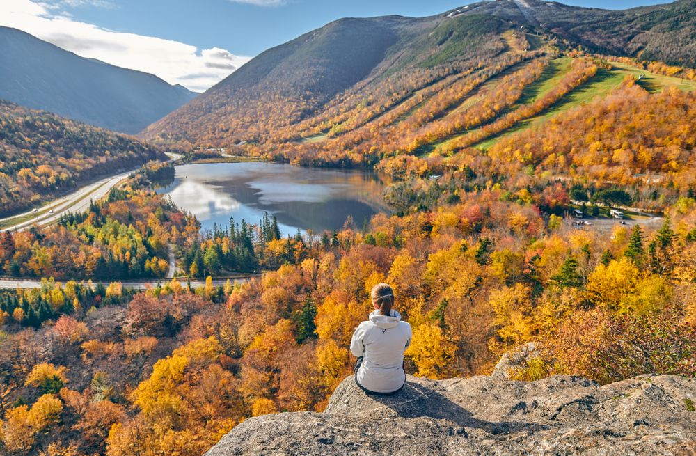 The view of Franconia Notch State Park in autumn.