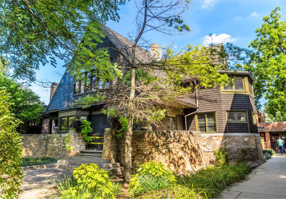 Outside View of Frank Lloyd Wright Home and Studio