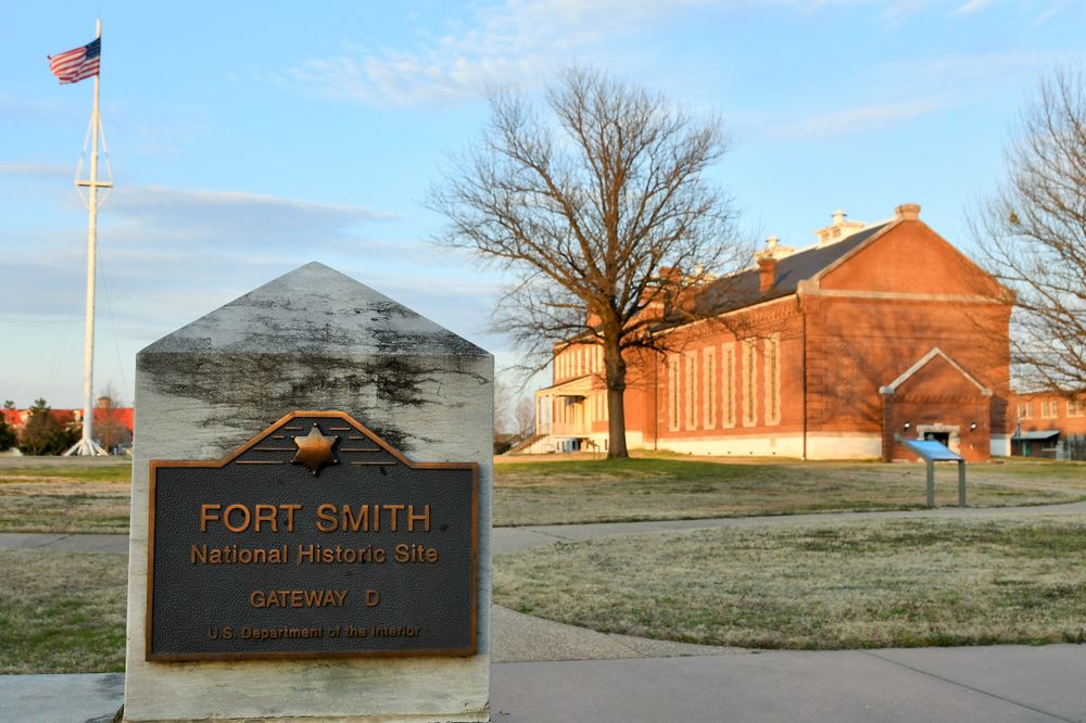 Welcome sign of the Fort Smith National Historic Site