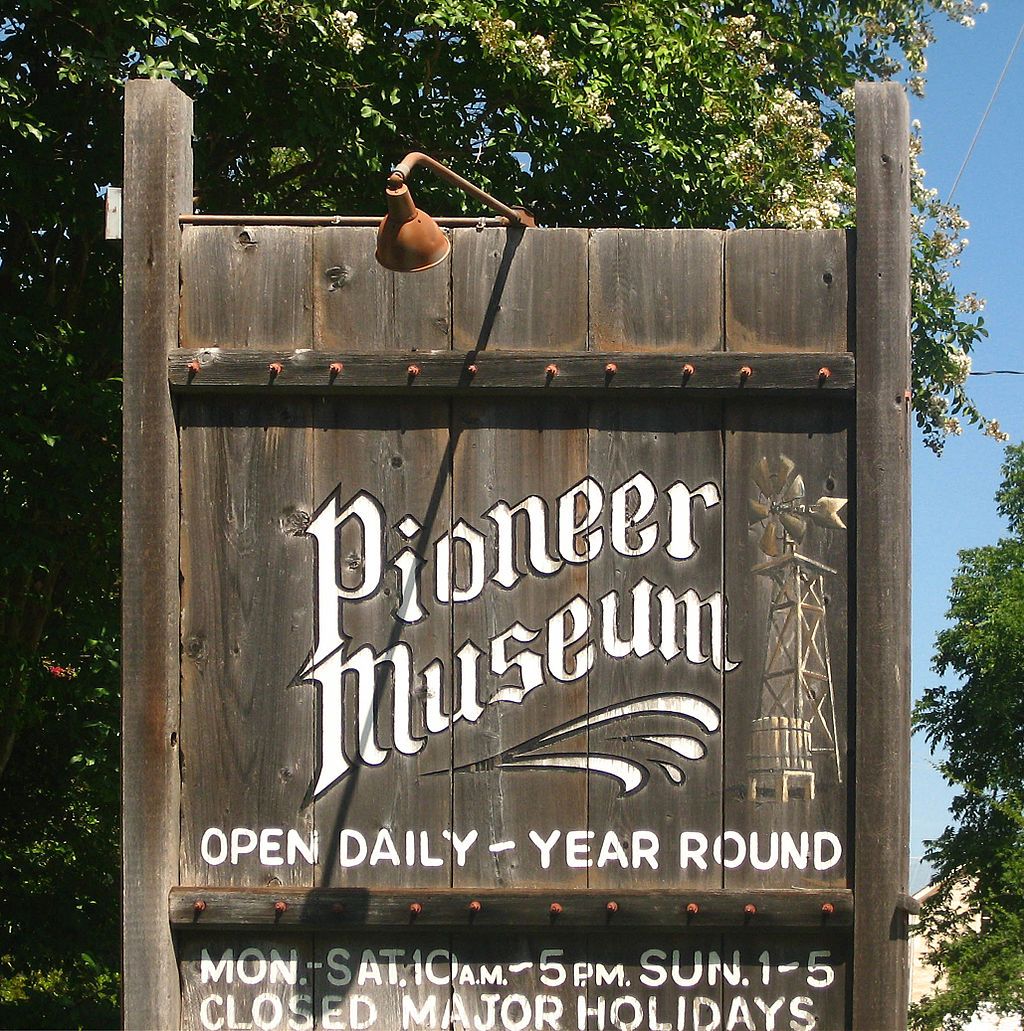 Welcome sign of Pioneer Museum