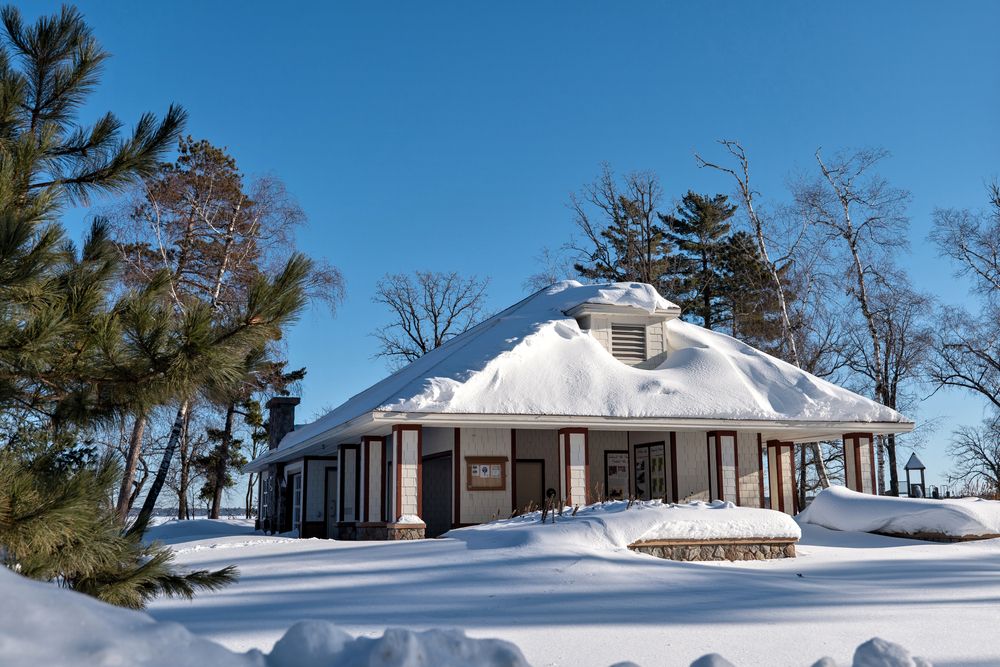Winter scene of Diamond Point Park