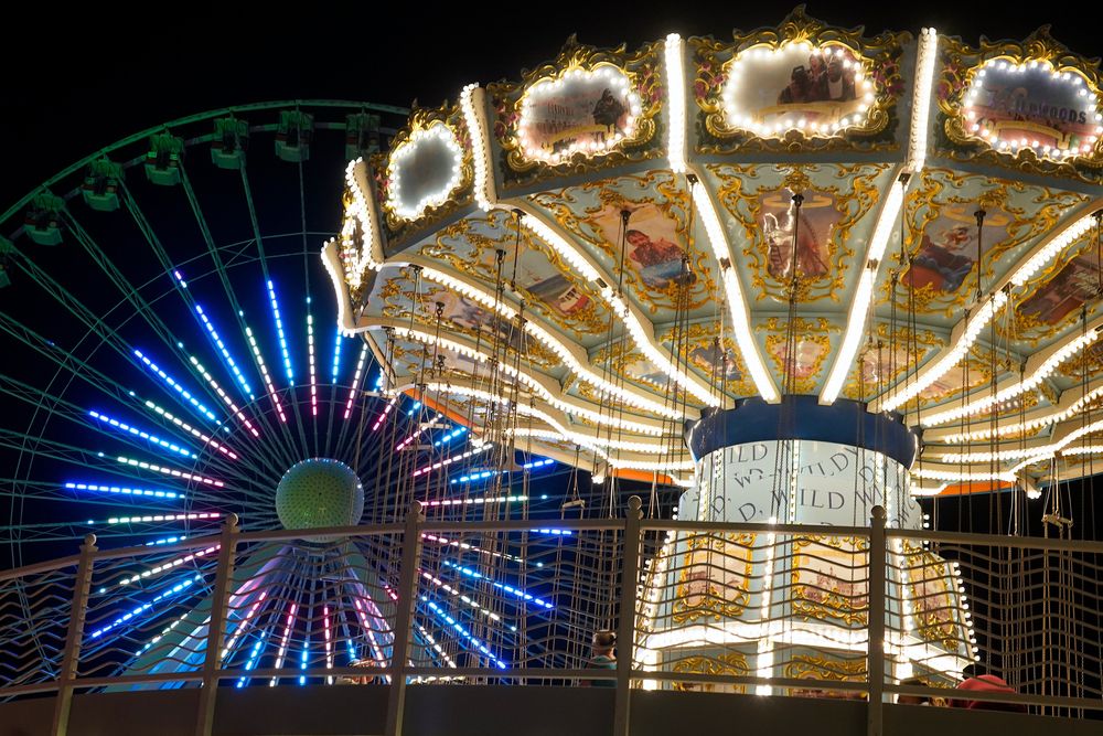 Night view of the rides on the Boardwalk in Wildwood