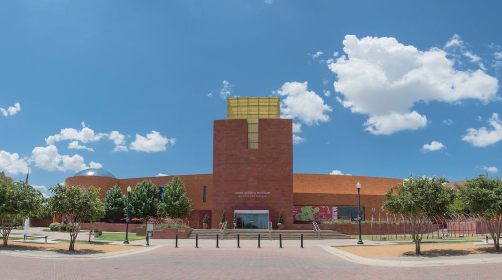 Exterior of the Fort Worth Museum of Science and History