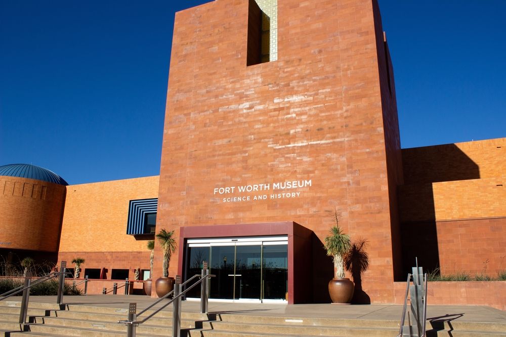 Entrance to the Fort Worth Museum of Science and History
