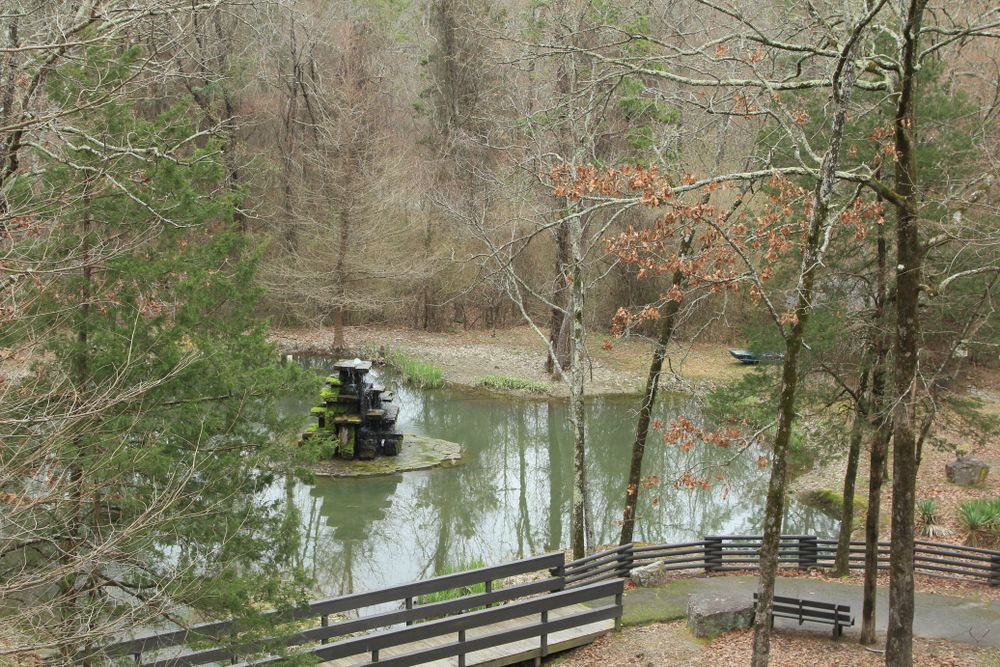 The pond of Mid-America Science Museum