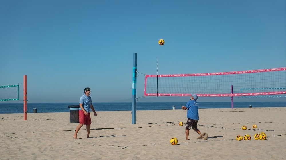 Beach volleyball at Hermosa Beach