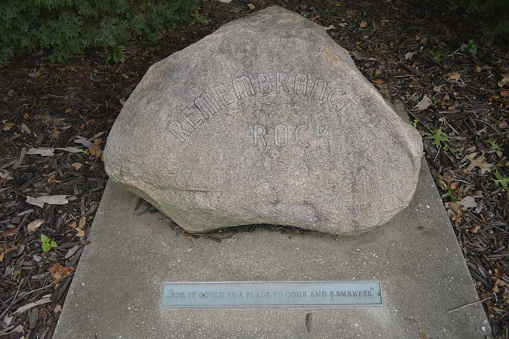 Remembrance rock at Carl Sandburg State Historic Site