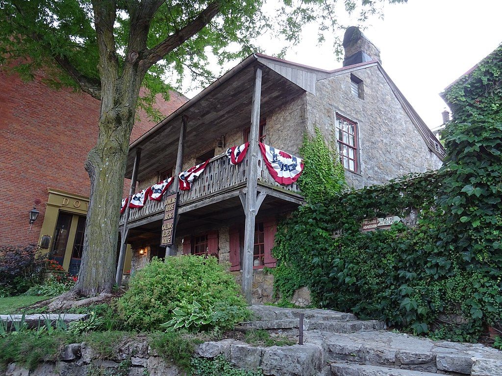 Exterior of the spooky Dowling House