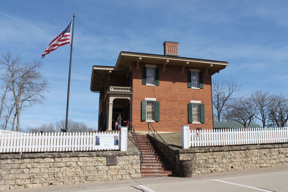 Steps leading up to Ulysses S. Grant Home