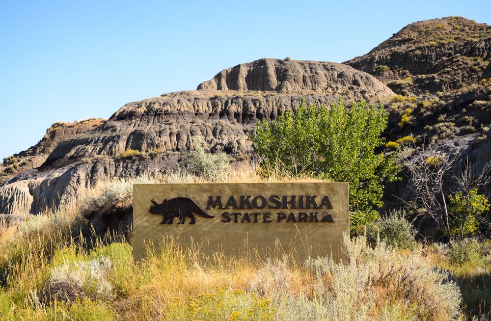 Welcome sign of Makoshika State Park