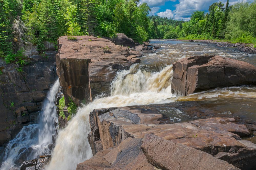 The top of High Falls of the Pigeon River