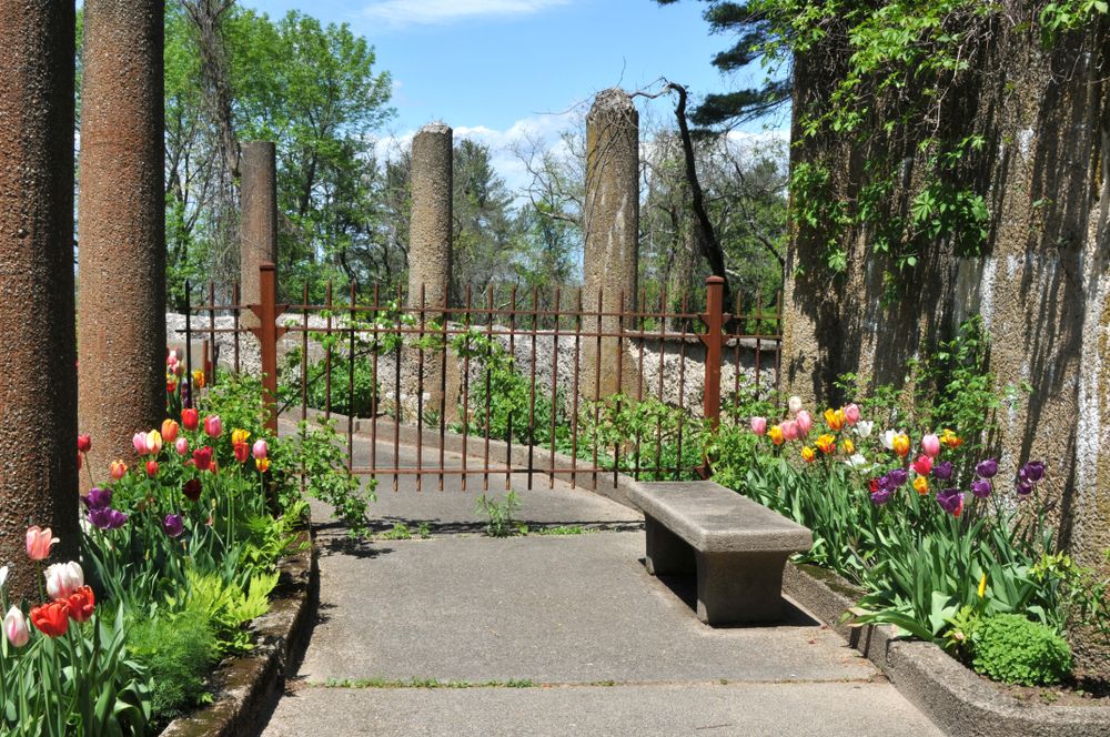 Photo of the Sunken Garden in Castle Hill.