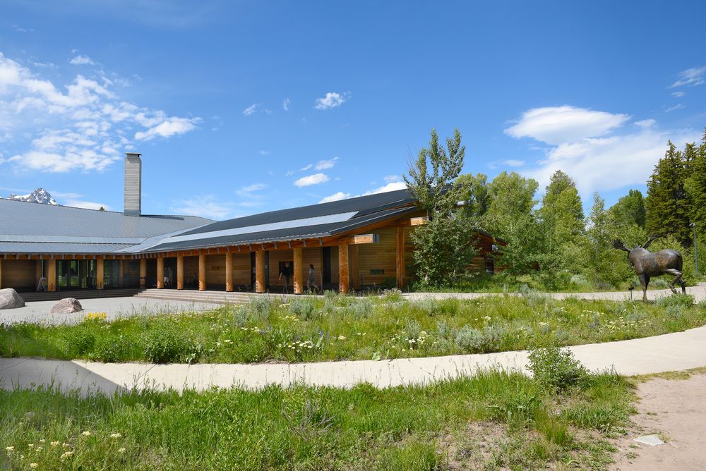 Exterior of Craig Thomas Discovery and Visitor Center