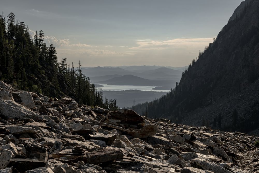 View of Leigh lake from Paintbrush Canyon