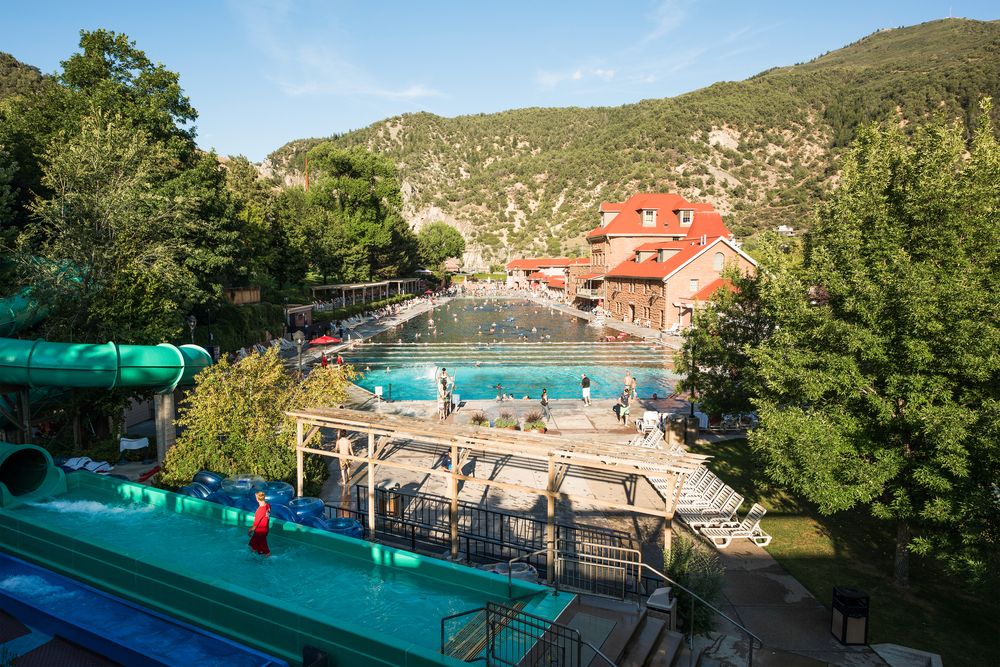 The pool and waterslide of Glenwood Hot Springs Resort