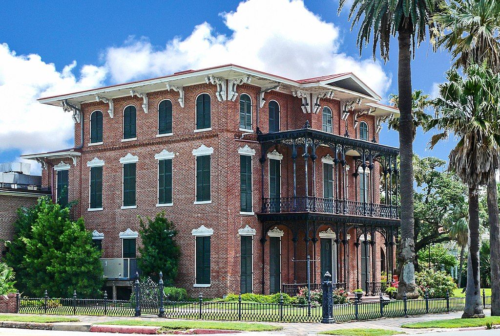 Exterior of the 1859 Ashton Villa