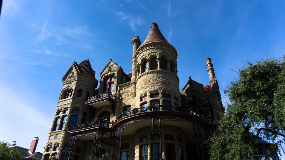 Exterior of 1892 Bishop's Palace
