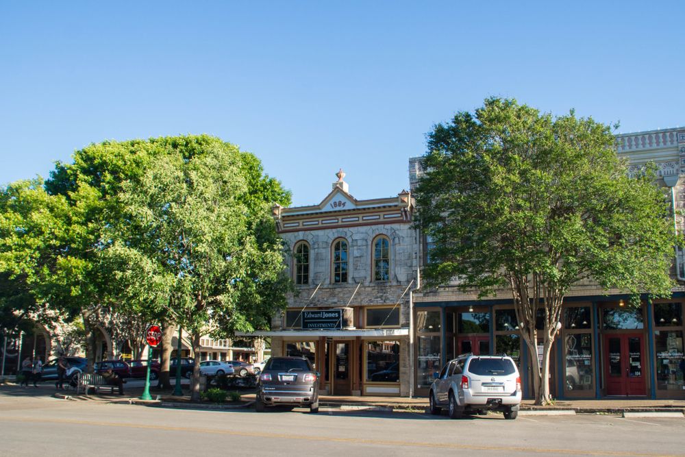 Shops at Georgetown’s Historic Downtown