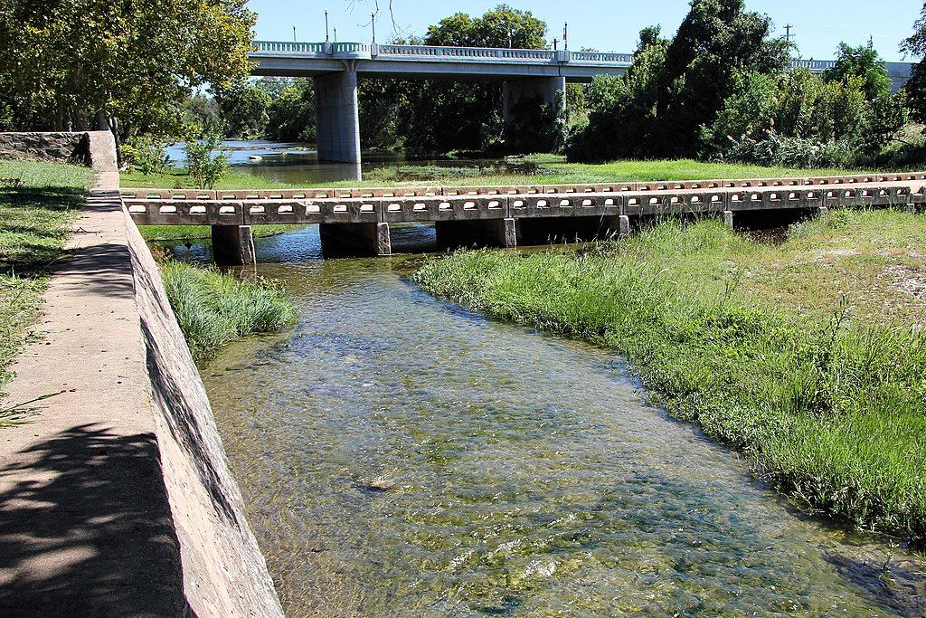 River crossing trail at San Gabriel Park