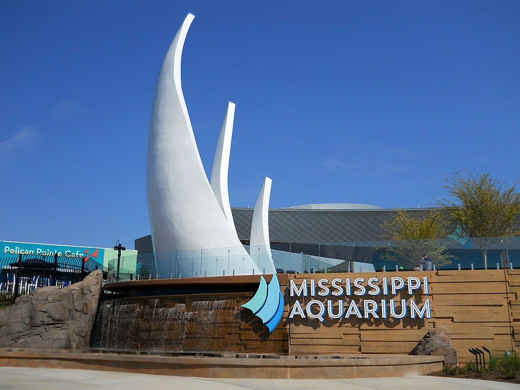 Exterior of Mississippi Aquarium