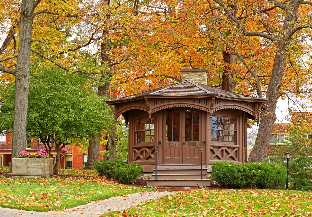 Exterior of Mark Twain's writing hut at Mark Twain House and Museum