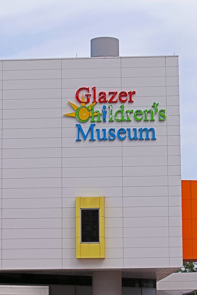 Building sign of Glazer Children's Museum