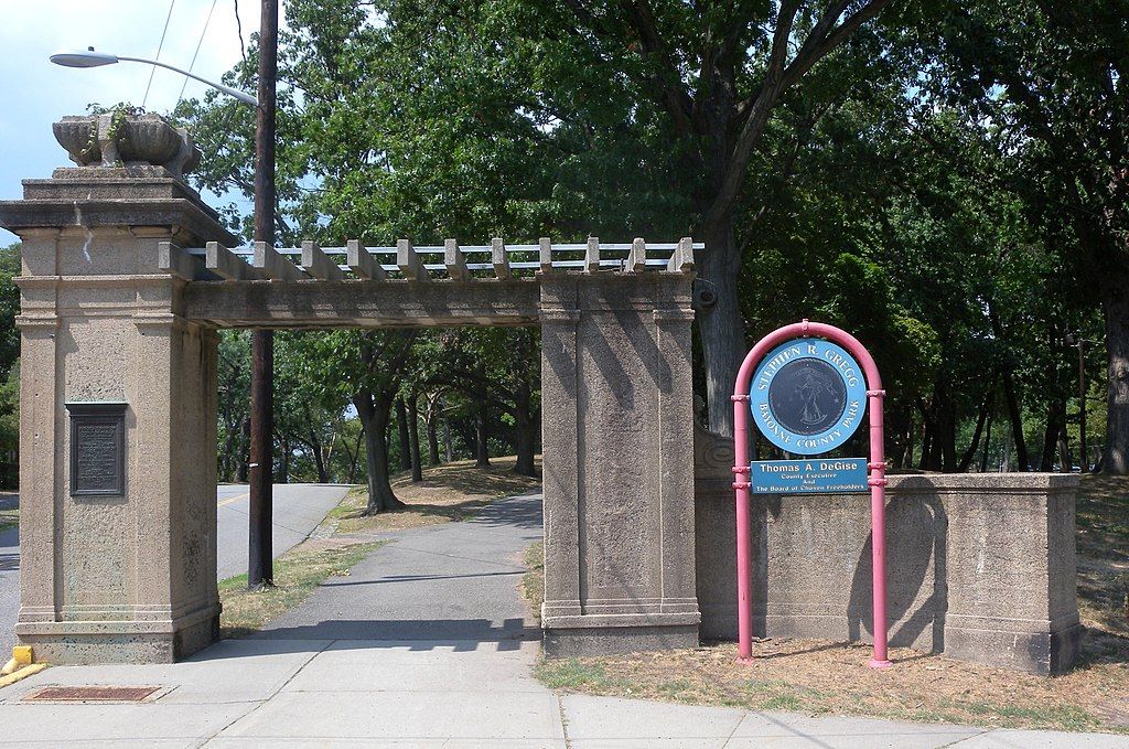 Entrance to Stephen R. Gregg Park