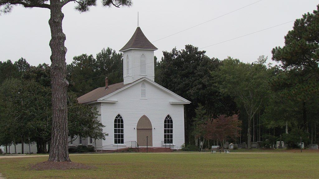 Exterior of Summerville Presbyterian Church