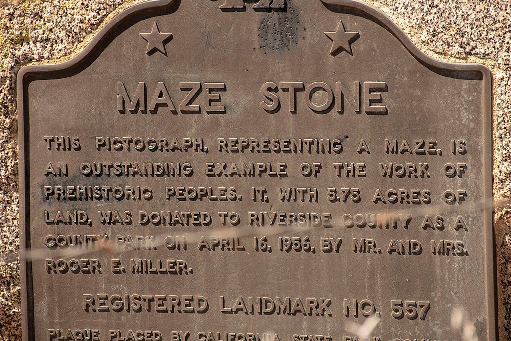 Plaque marker of the Hemet Maze Stone