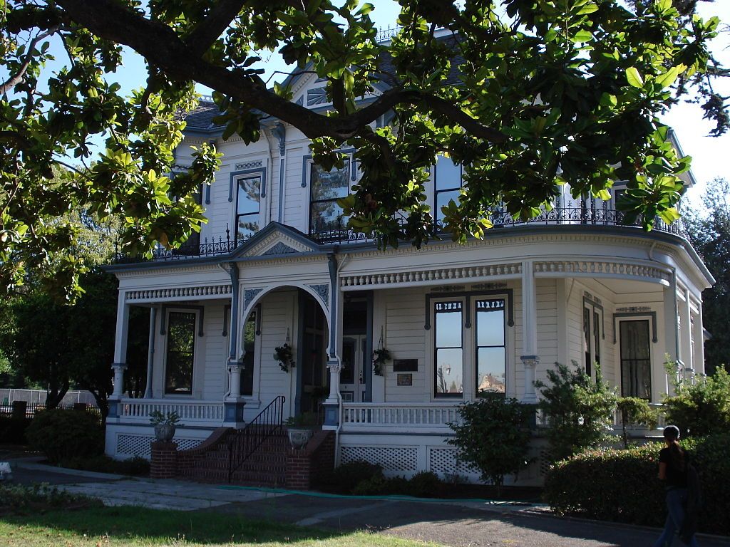 Exterior of the McConaghy House