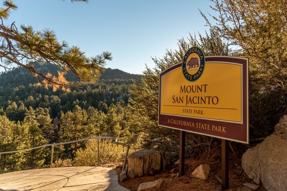 Welcome sign of Mount San Jacinto State Park