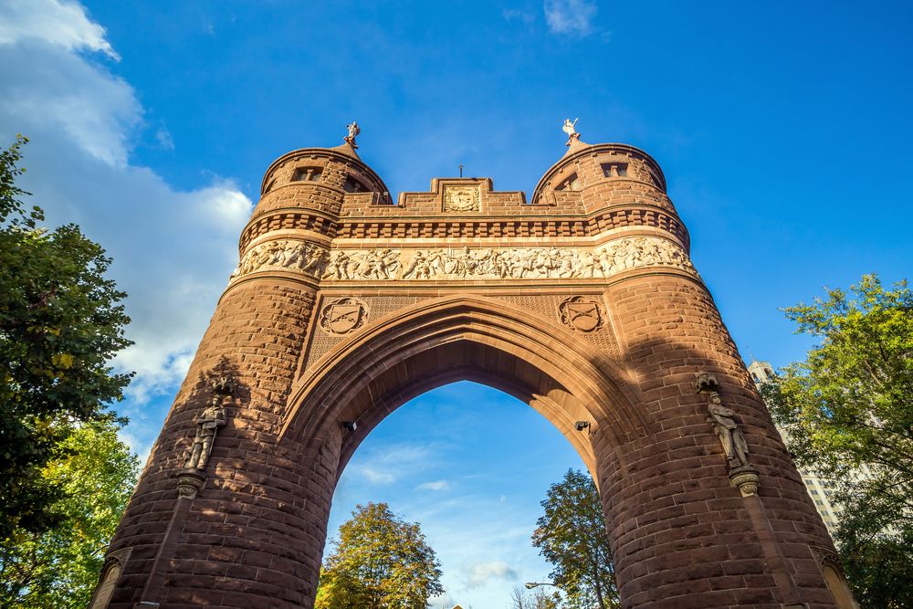Close view of the Soldiers and Sailors Memorial Arch
